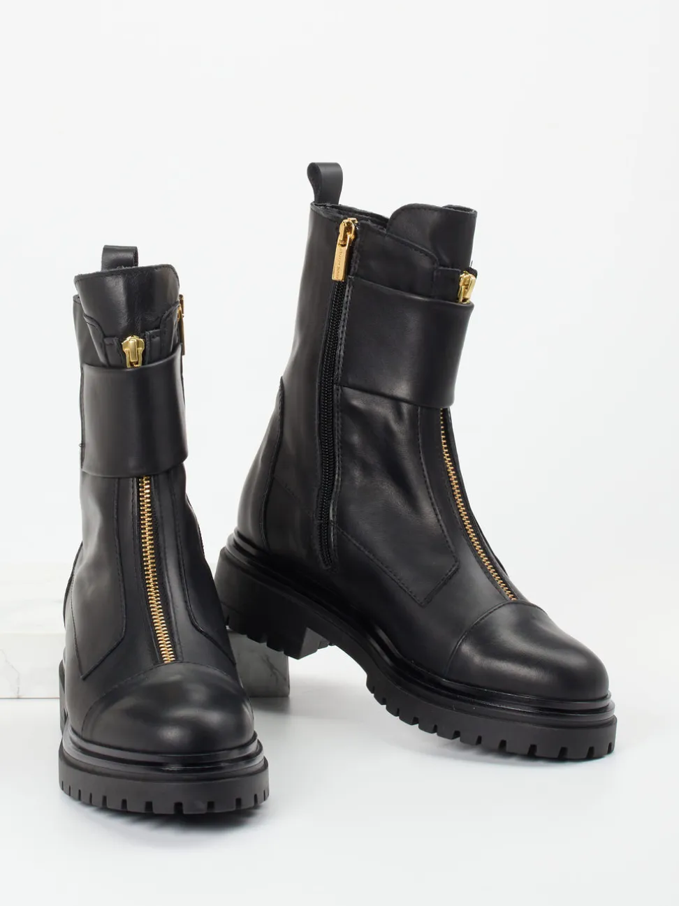Andrea Puccini – Stiefeletten aus Kalbleder schwarz