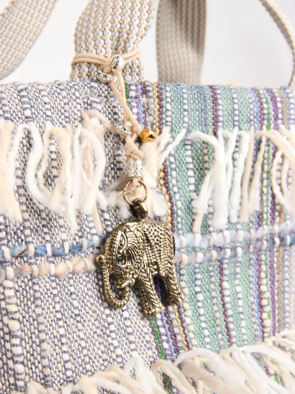 ANOKHI – Shopper aus Textil mit Fransenbesatz