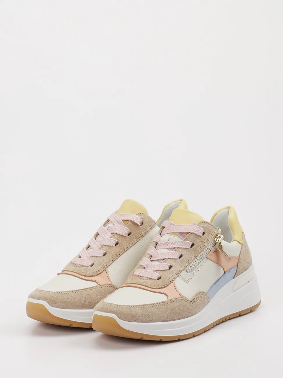 Ara – Sneaker aus Velour/Leder in Pastelloptik