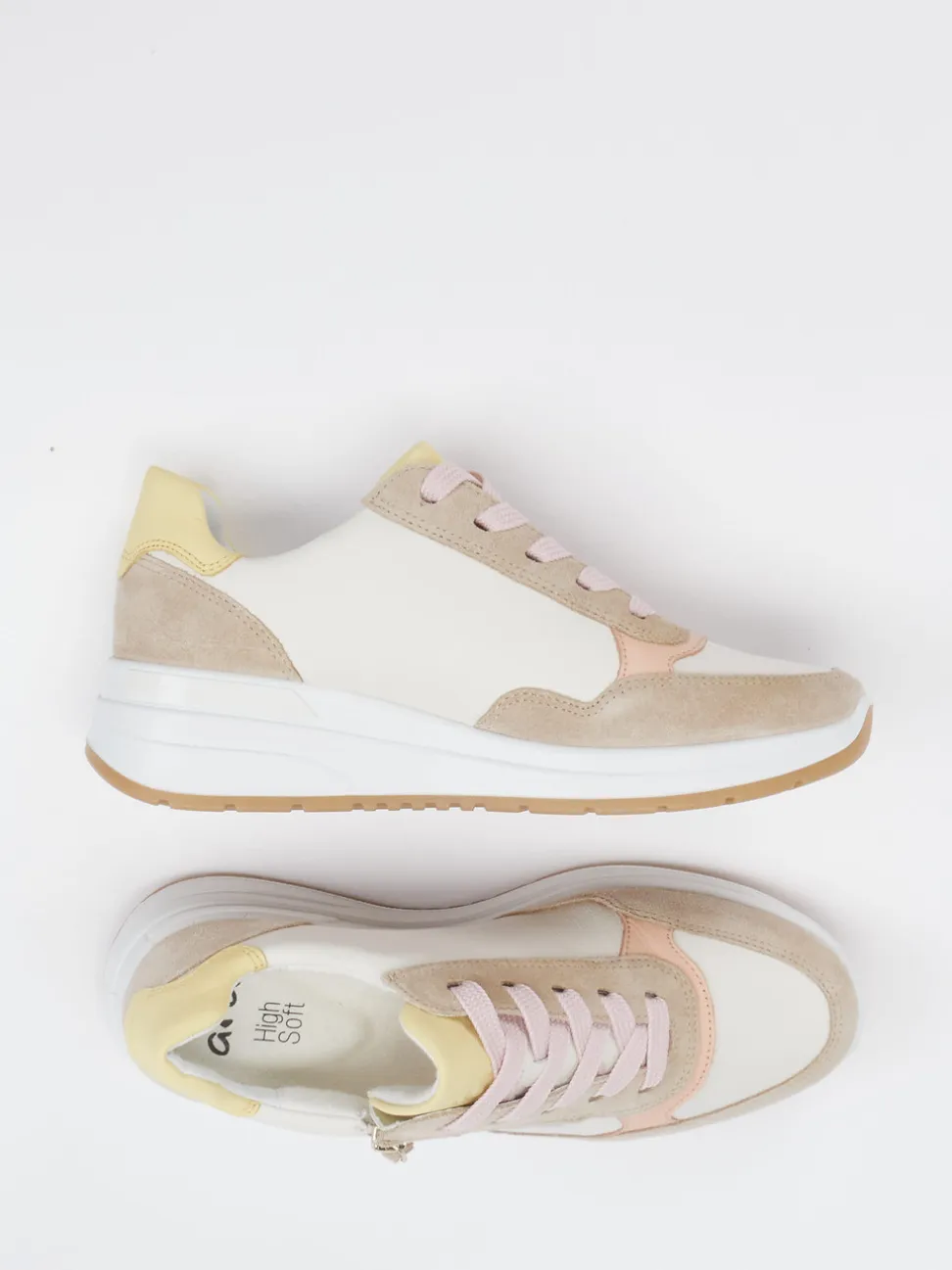 Ara – Sneaker aus Velour/Leder in Pastelloptik