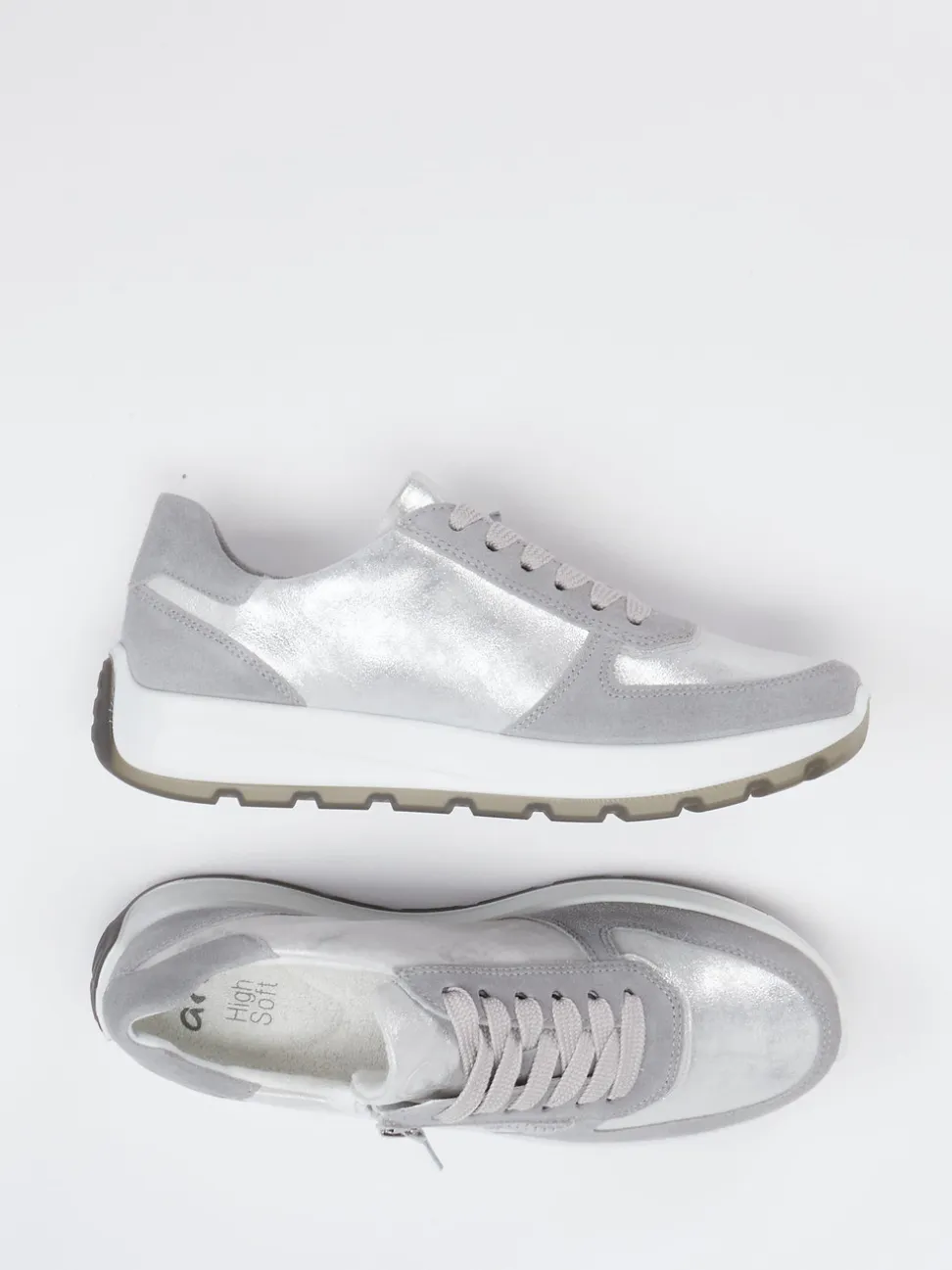 Ara – Sneaker aus Veloursleder Hellgrau