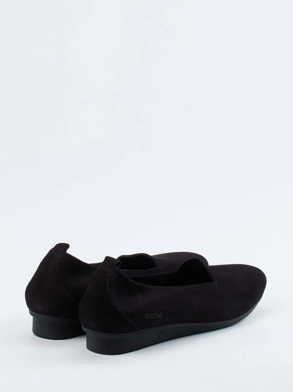 Arche – Slipper aus Nubukleder in Schwarz