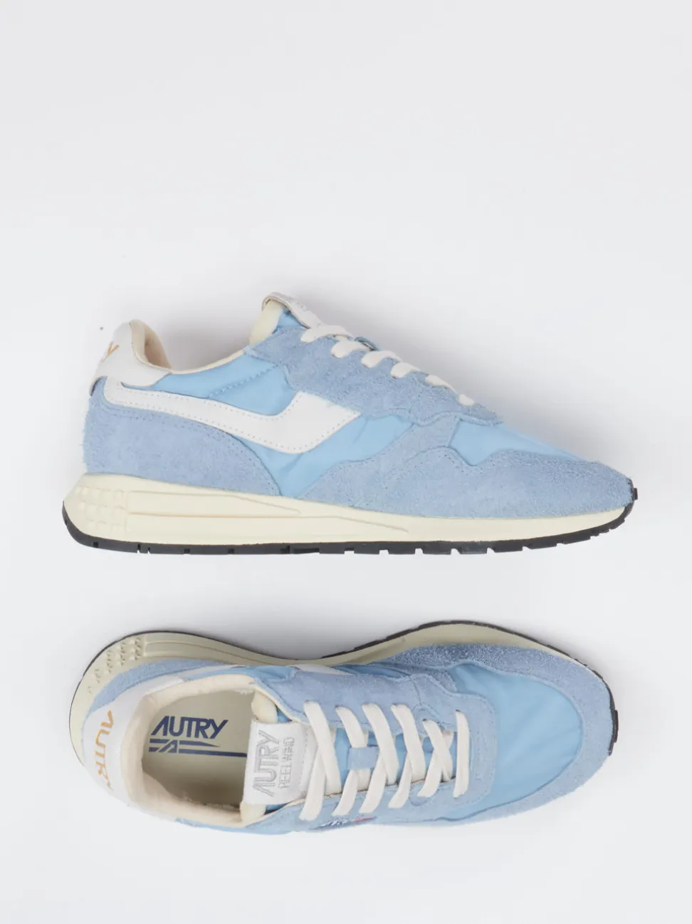 Autry – Sneaker aus Velour/Textil in Hellblau