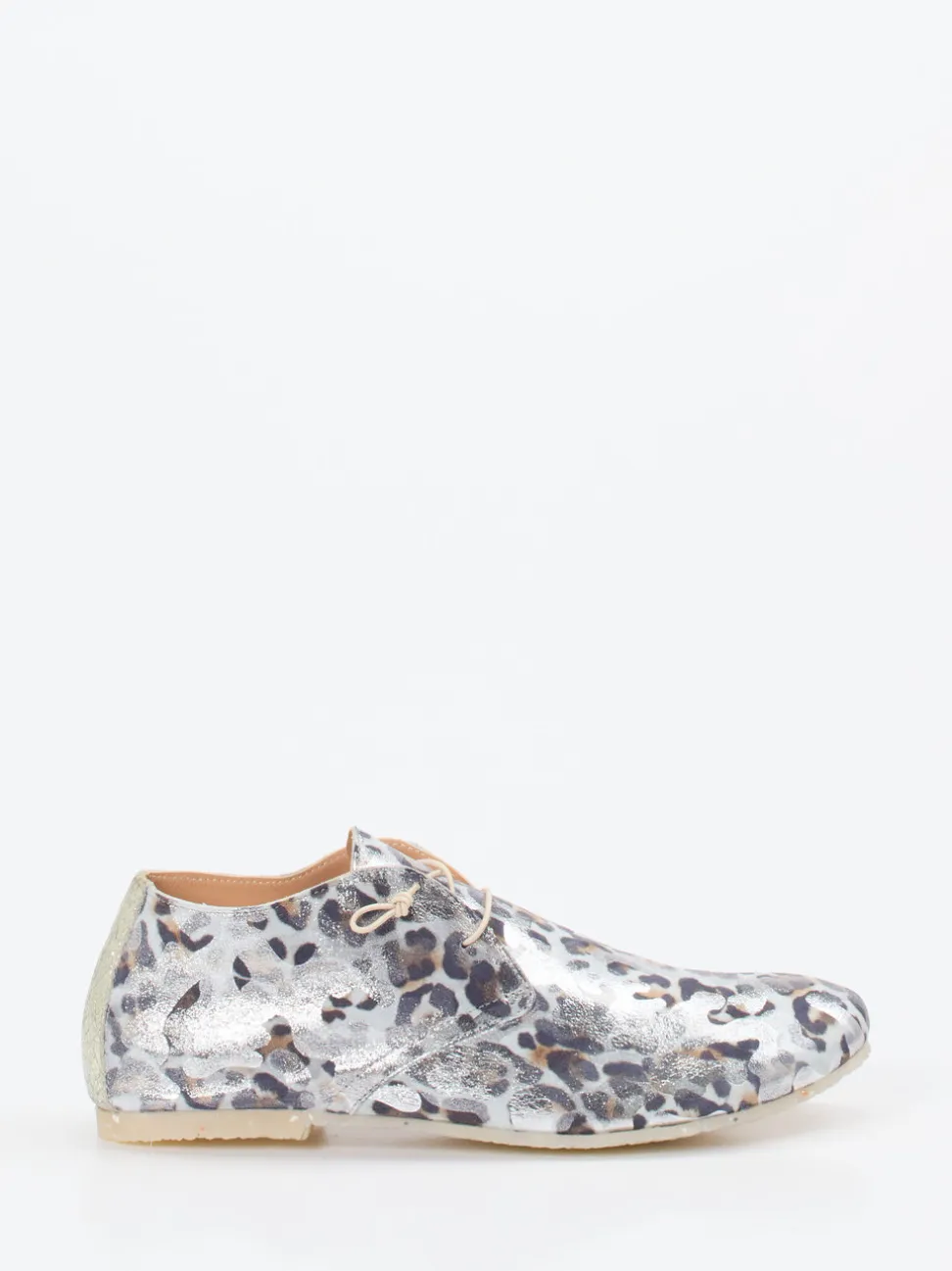 Donna Carolina – Schnürschuh aus Metallicleder silber