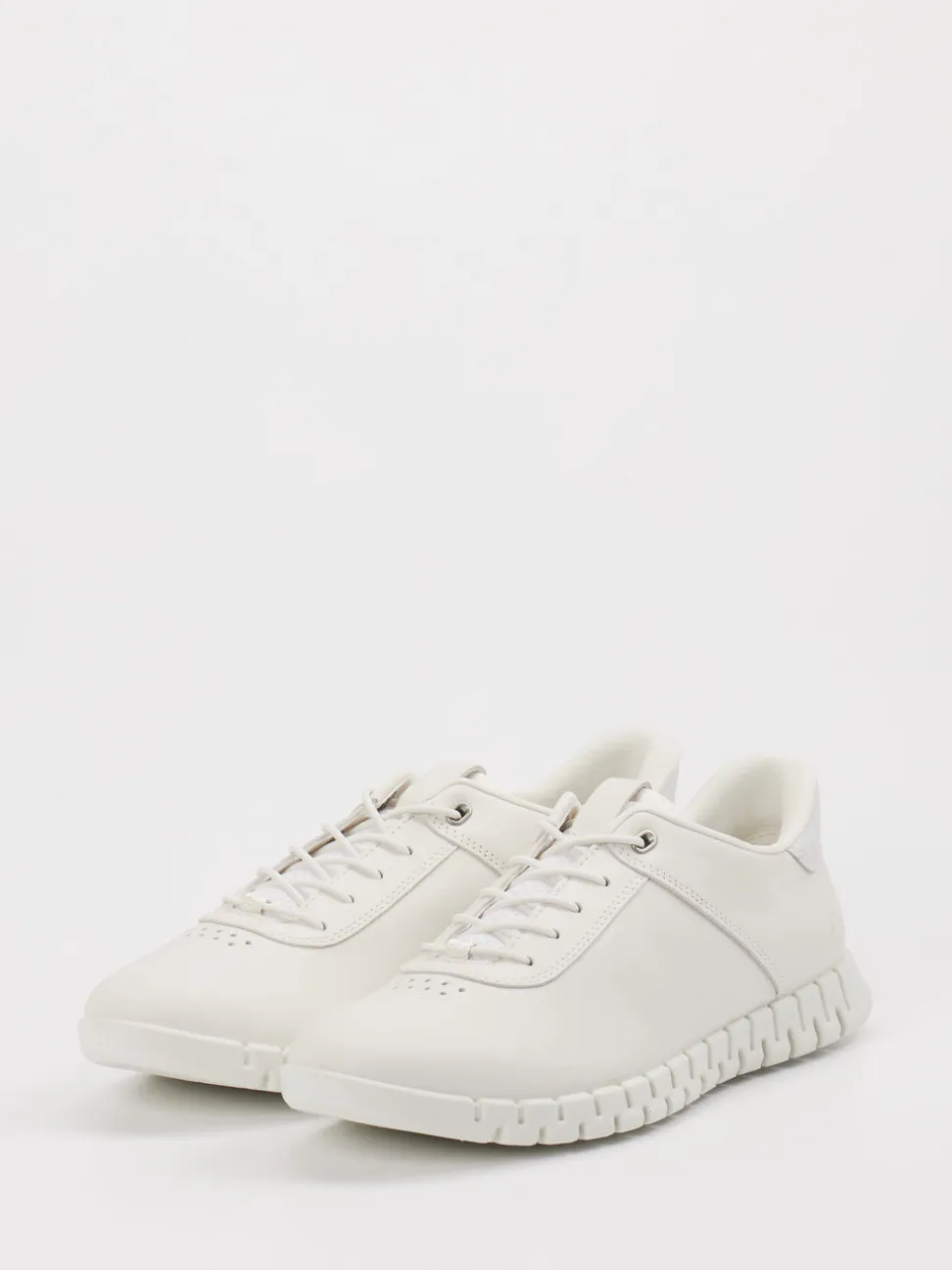 Ecco – Sneaker aus Kalbleder in Offwhite