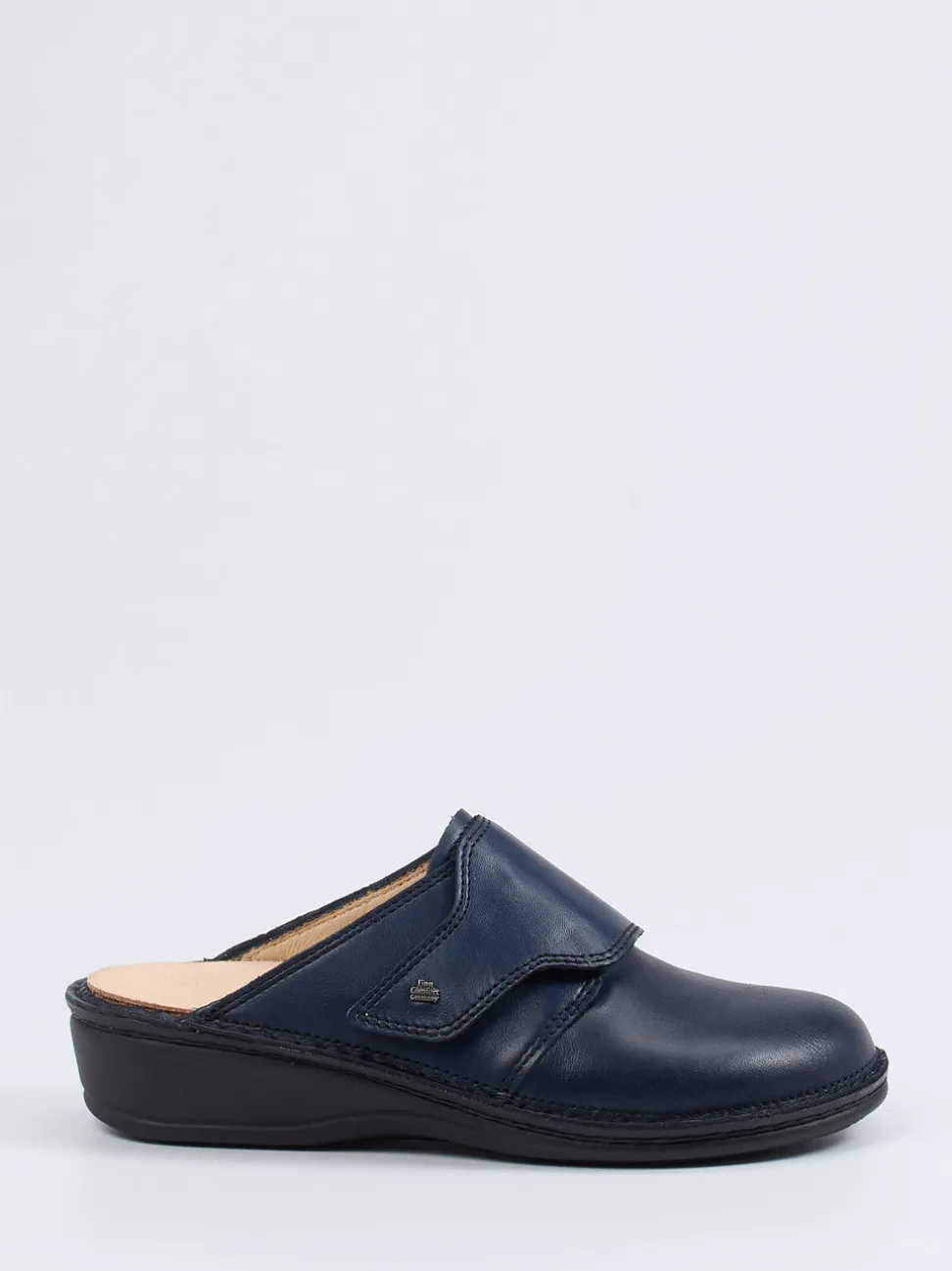 Finn Comfort – Komfort-Pantolette aus Kalbleder blau