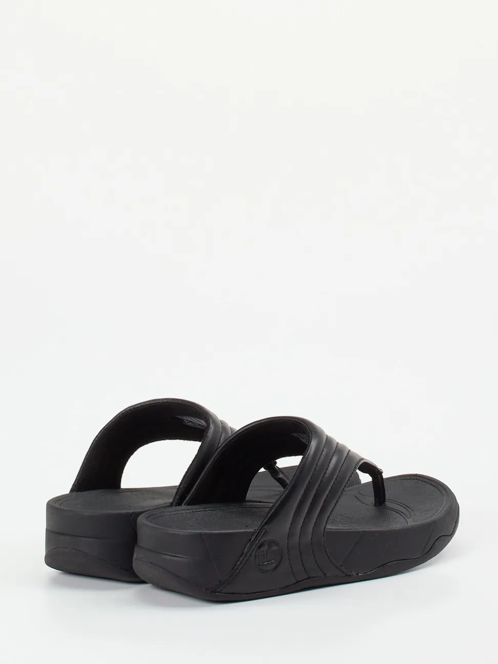 FitFlop – Zehentrenner aus Kalbleder schwarz