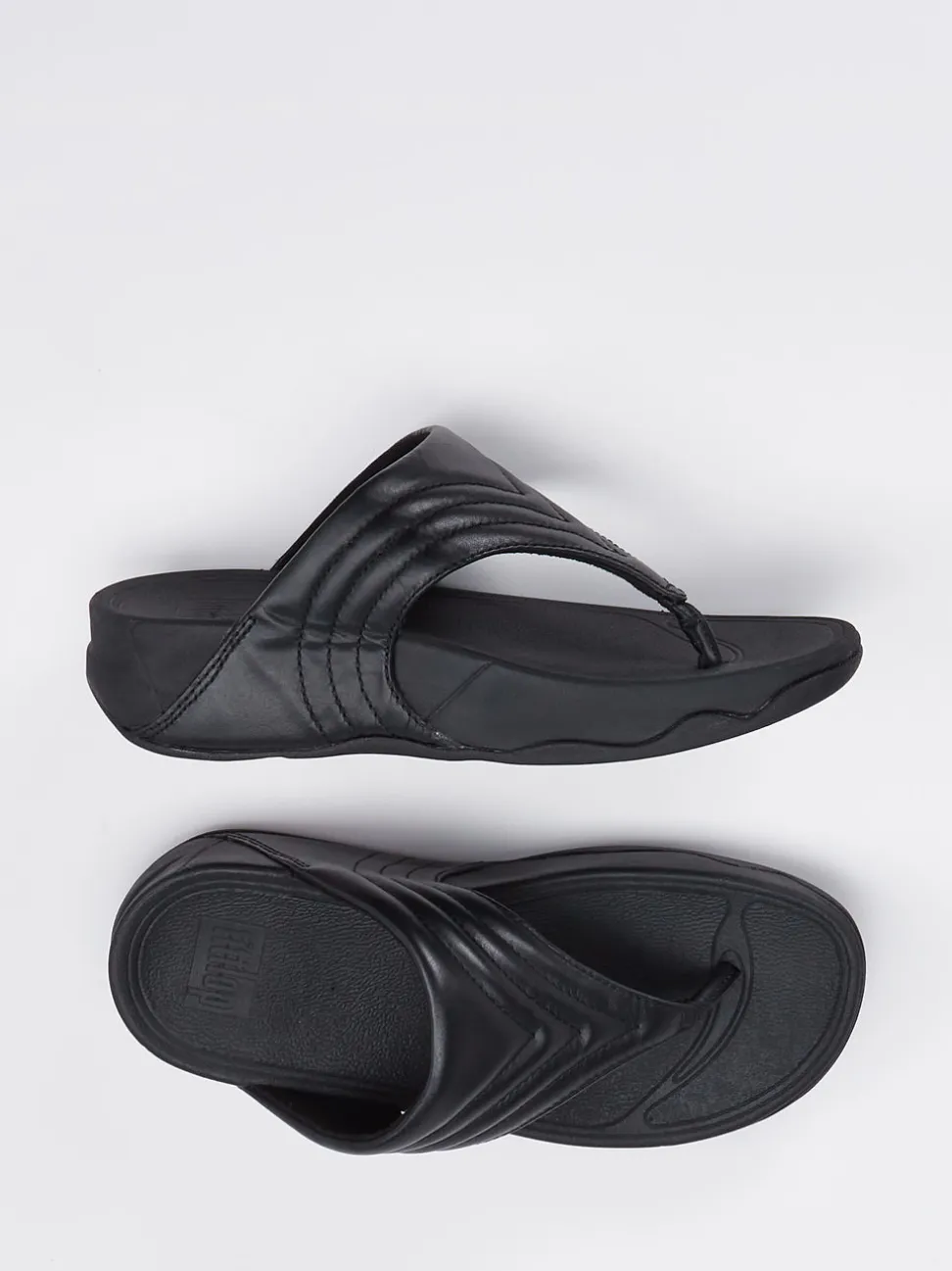 FitFlop – Zehentrenner aus Kalbleder schwarz