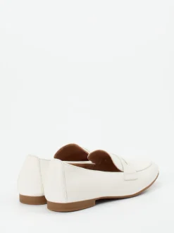 Gabor – Loafer aus Kalbleder in Cremeweiß
