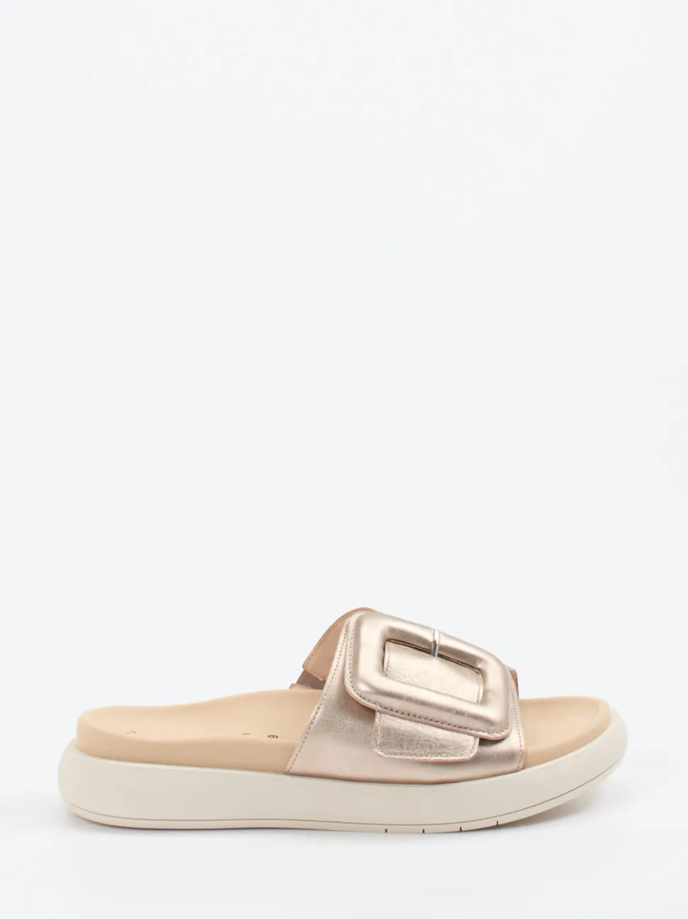 Gabor – Pantolette aus Metallicleder goldfarben