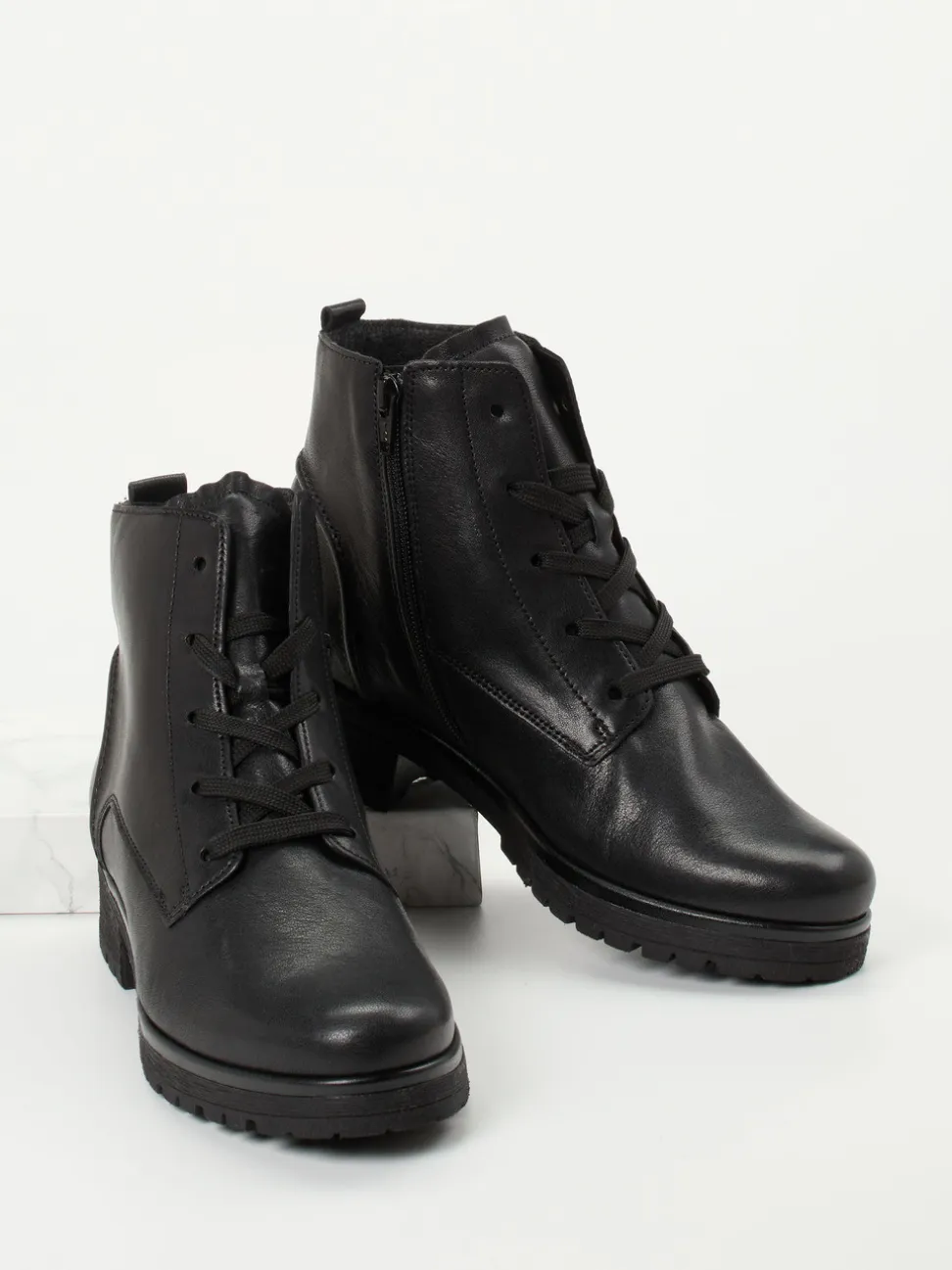 Gabor Comfort – Schnürstiefelette aus Kalbleder Schwarz
