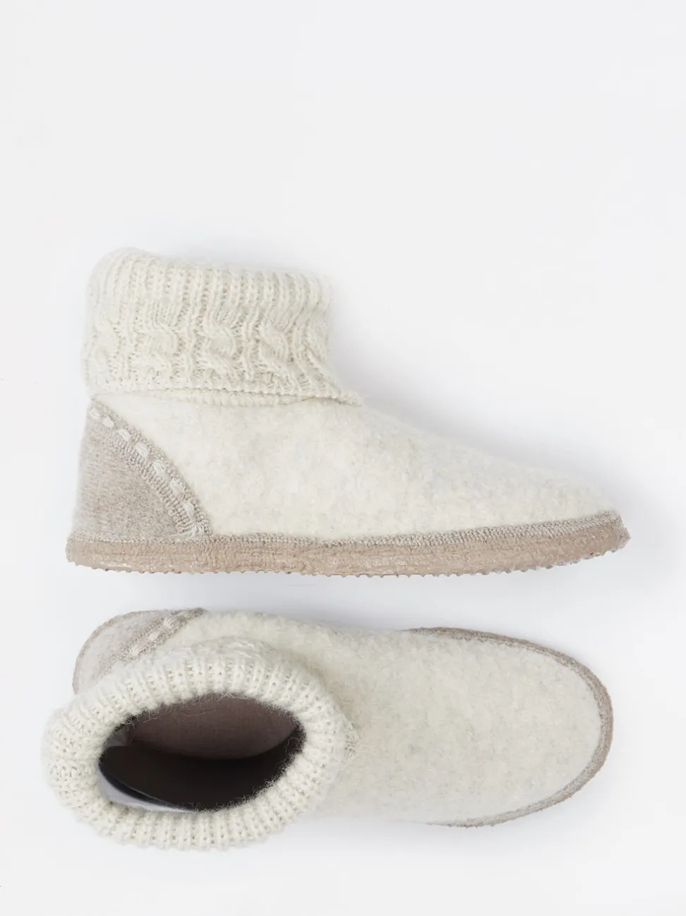 Giesswein – Hüttenschuh aus Wollfilz wollweiß