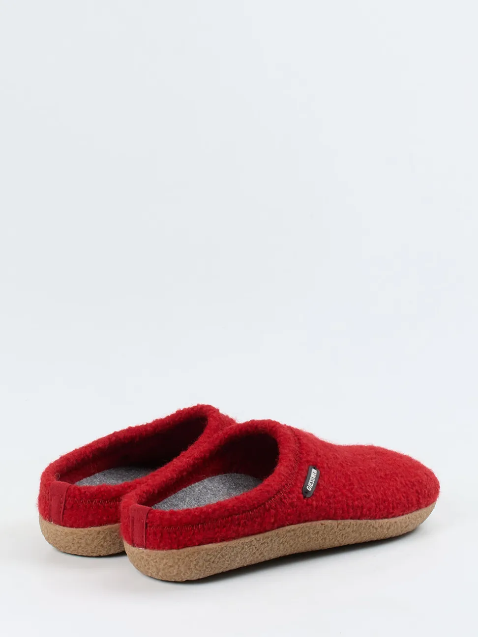 Giesswein – Hüttenschuh aus Wolle in Tomatenrot