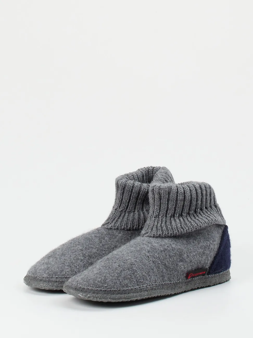 Giesswein – Hüttenschuhe aus Wollfilz grau