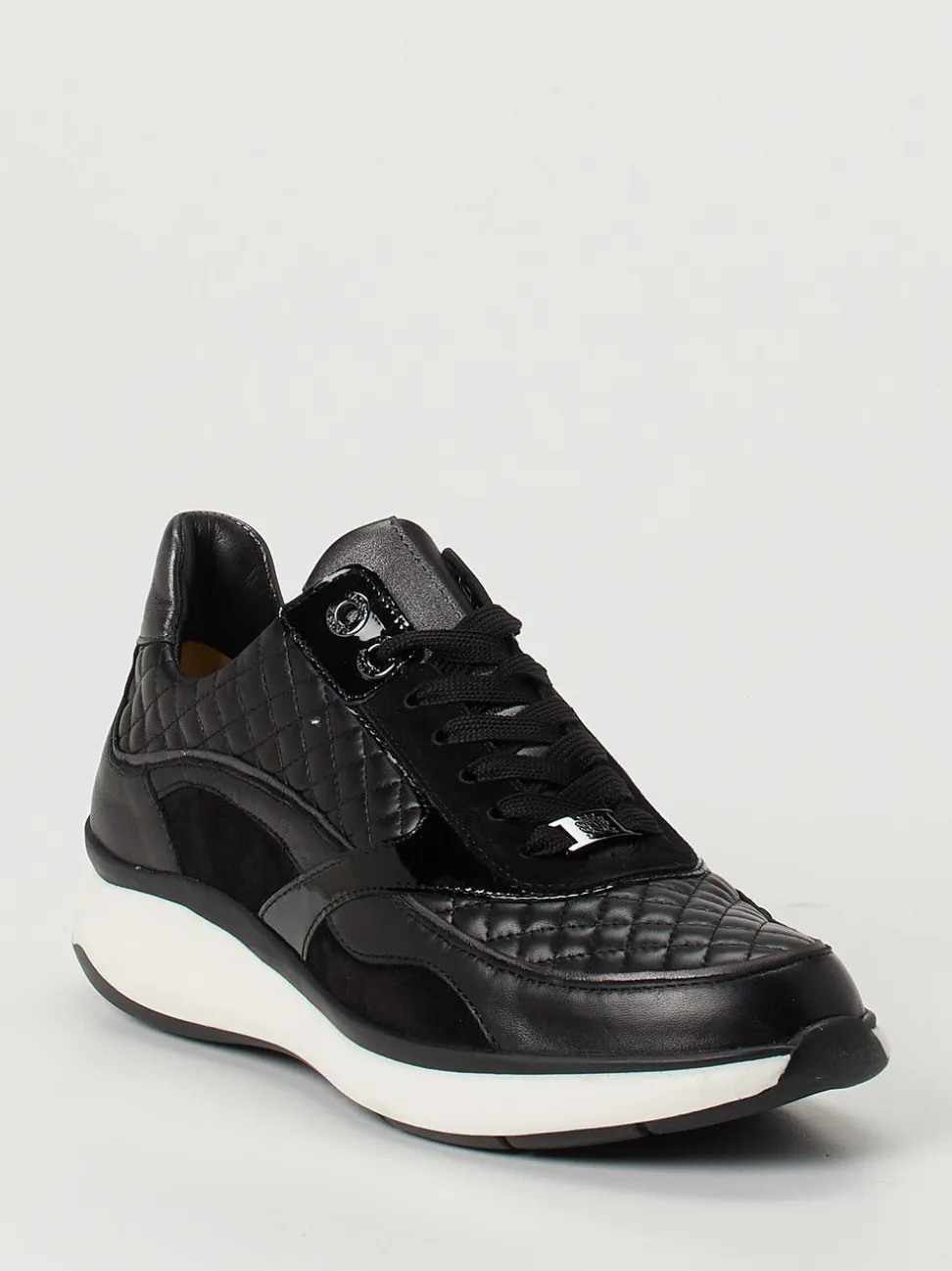 Hassia – Sneaker aus Kalbleder in Schwarz