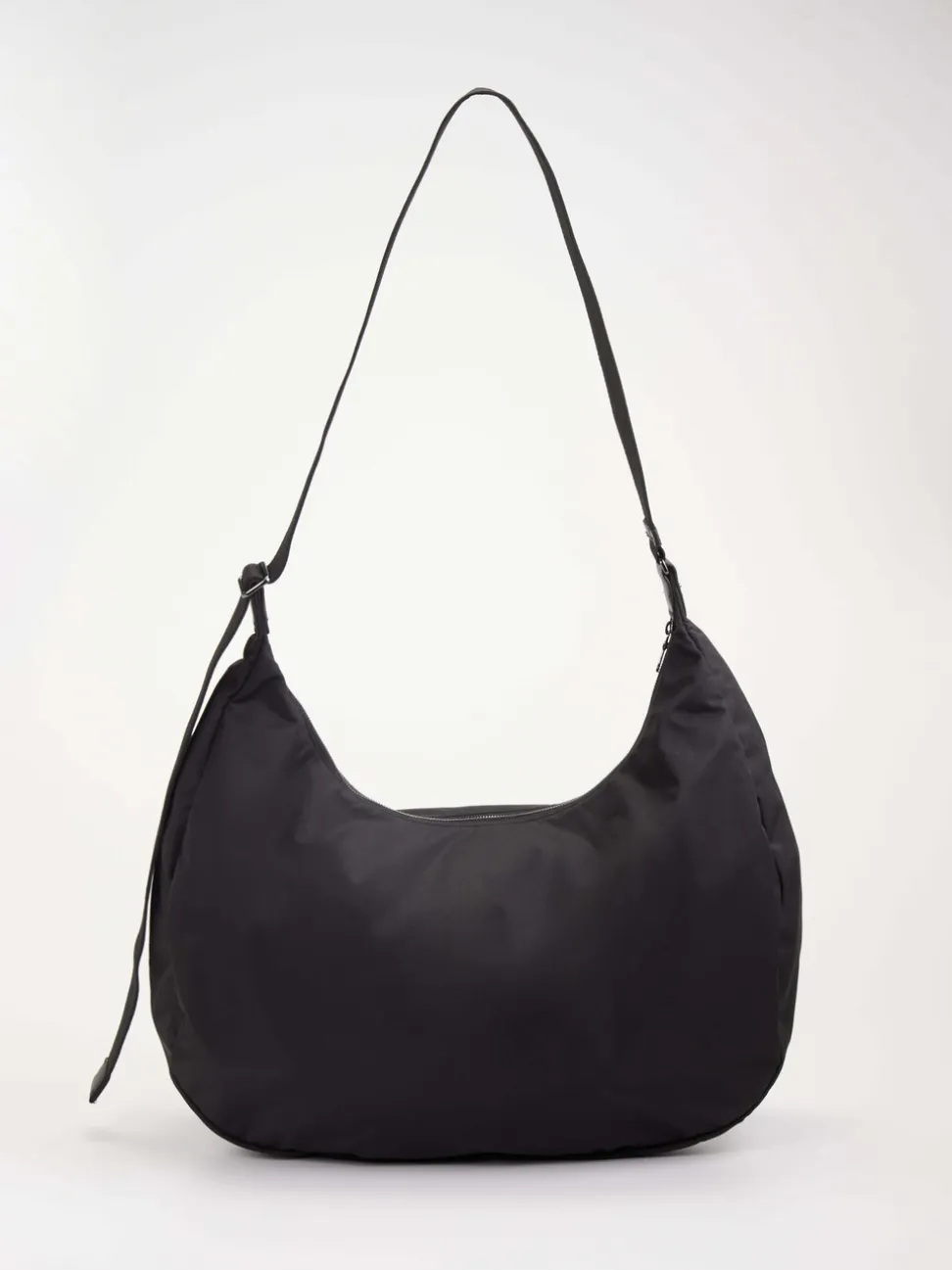 Herschel – Hobo Bag aus Textil in Schwarz