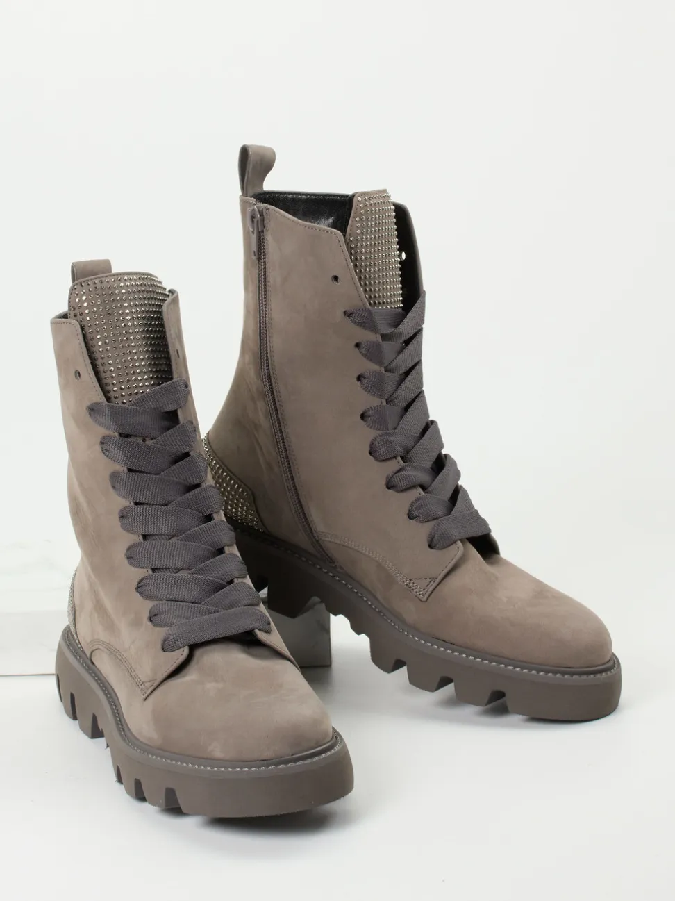 Kennel & Schmenger – Schnürstiefelette aus Nubukleder taupe