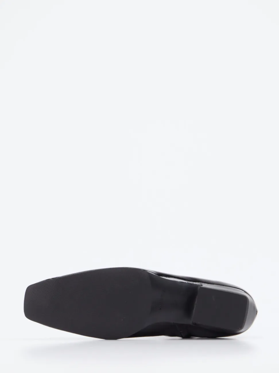 Konstantin Starke – Ankle Boots aus Lackleder schwarz