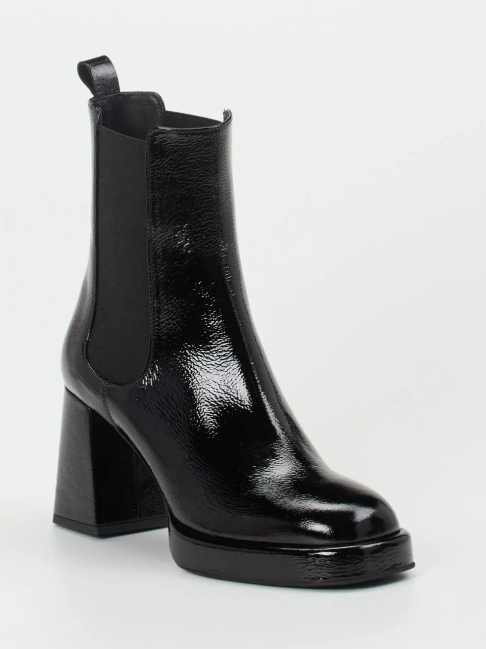Konstantin Starke – Chelsea Boots aus Lackleder Schwarz