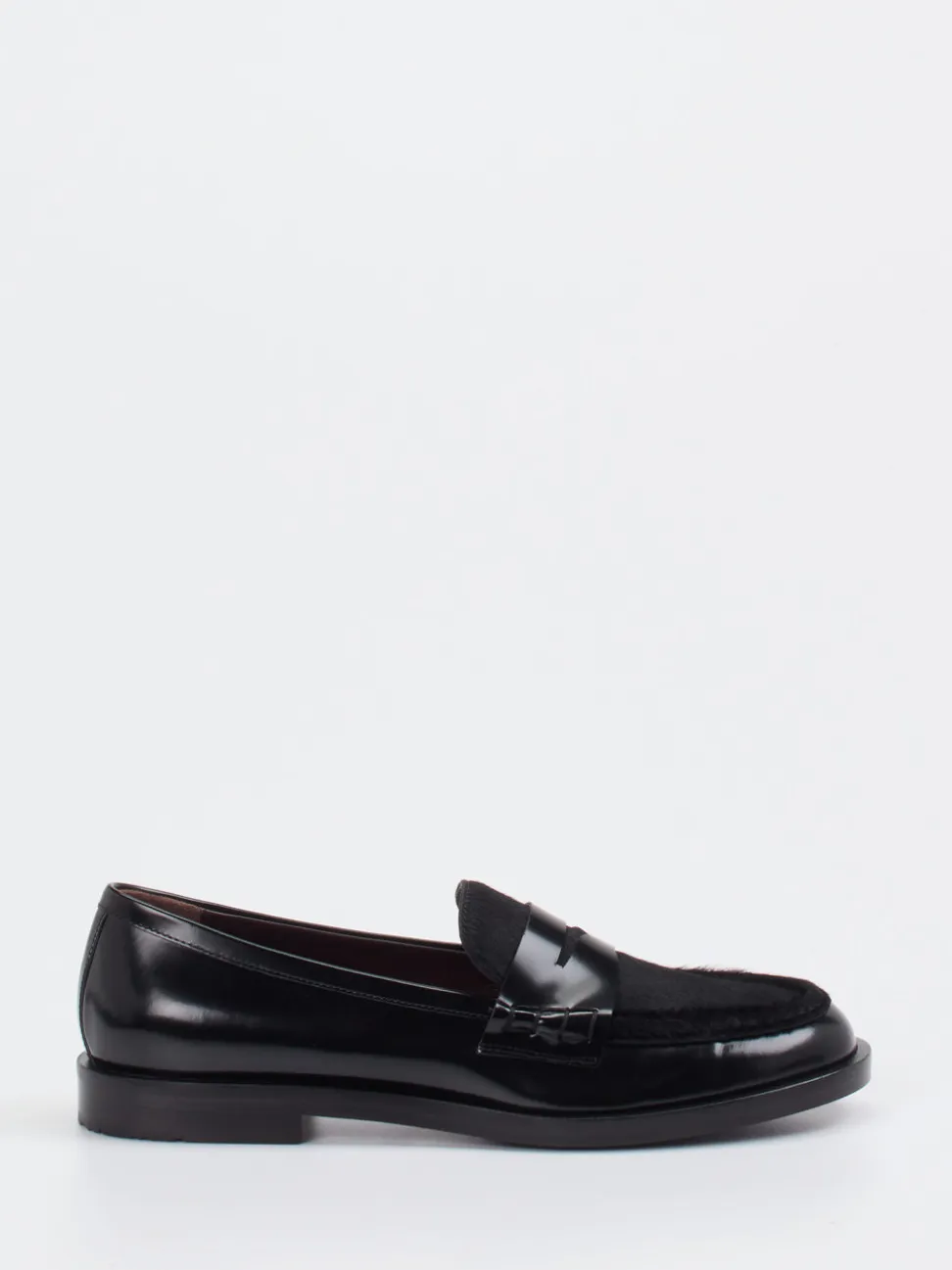 Konstantin Starke – Loafer aus Hochglanzleder Schwarz