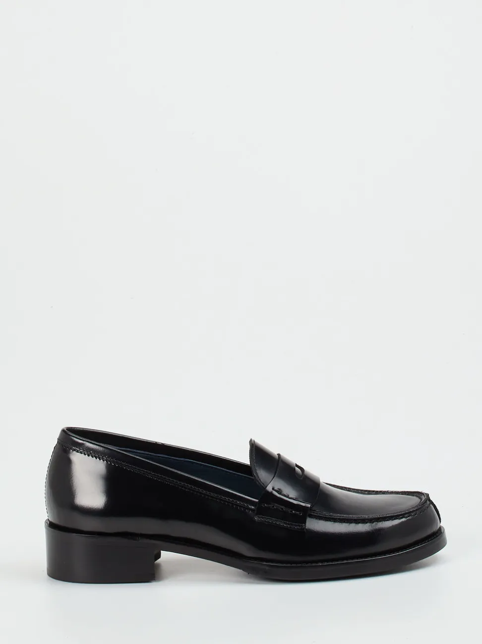 Konstantin Starke – Loafer aus Hochglanzleder schwarz