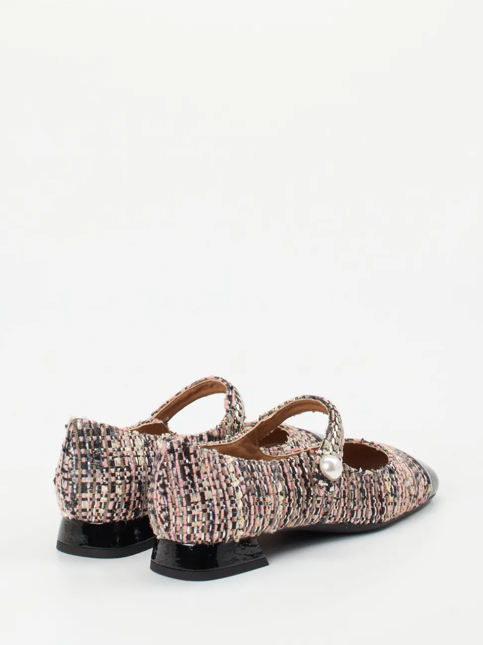 Konstantin Starke – Mary Janes aus Bouclé mit Lackdetail