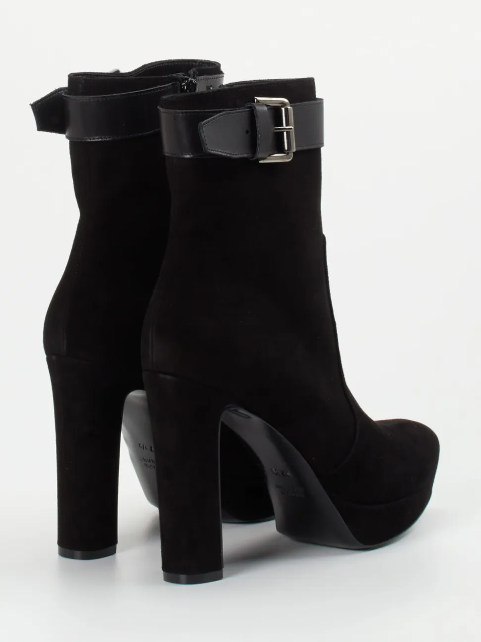 Konstantin Starke – Plateau-Stiefelette aus Veloursleder Schwarz