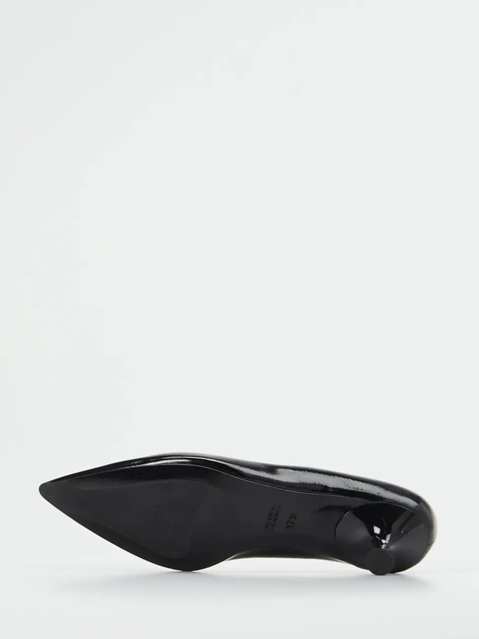 Konstantin Starke – Pumps aus Lackleder schwarz