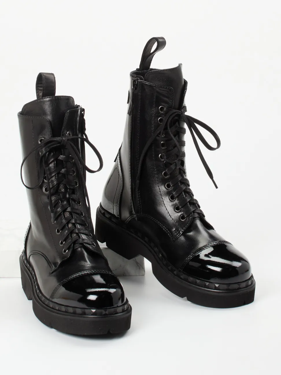 Konstantin Starke – Schnürboots aus Lammleder schwarz
