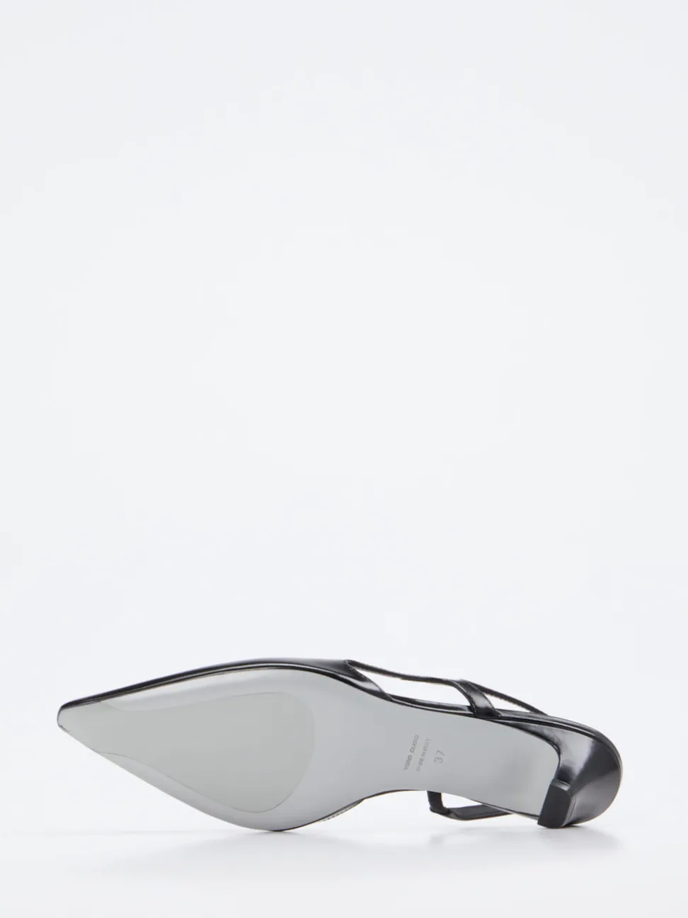 Konstantin Starke – Slingback-Pumps aus Hochglanzleder schwarz