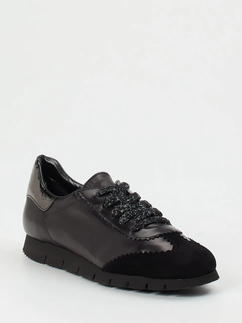 Konstantin Starke – Sneaker aus Lammleder mit Metallicdetail