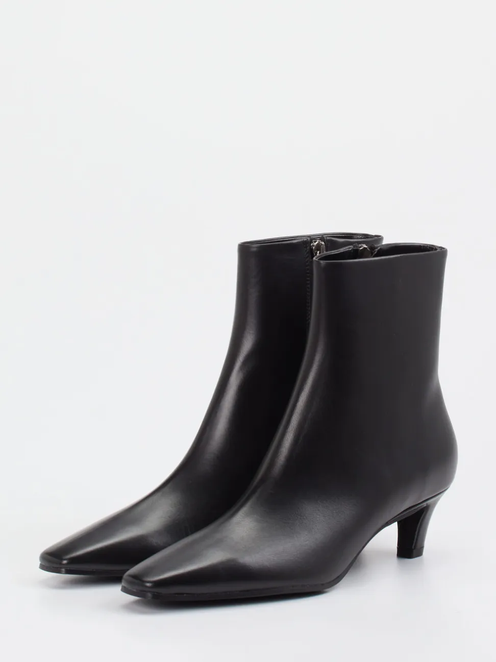 Konstantin Starke – Stiefeletten aus Kalbleder schwarz