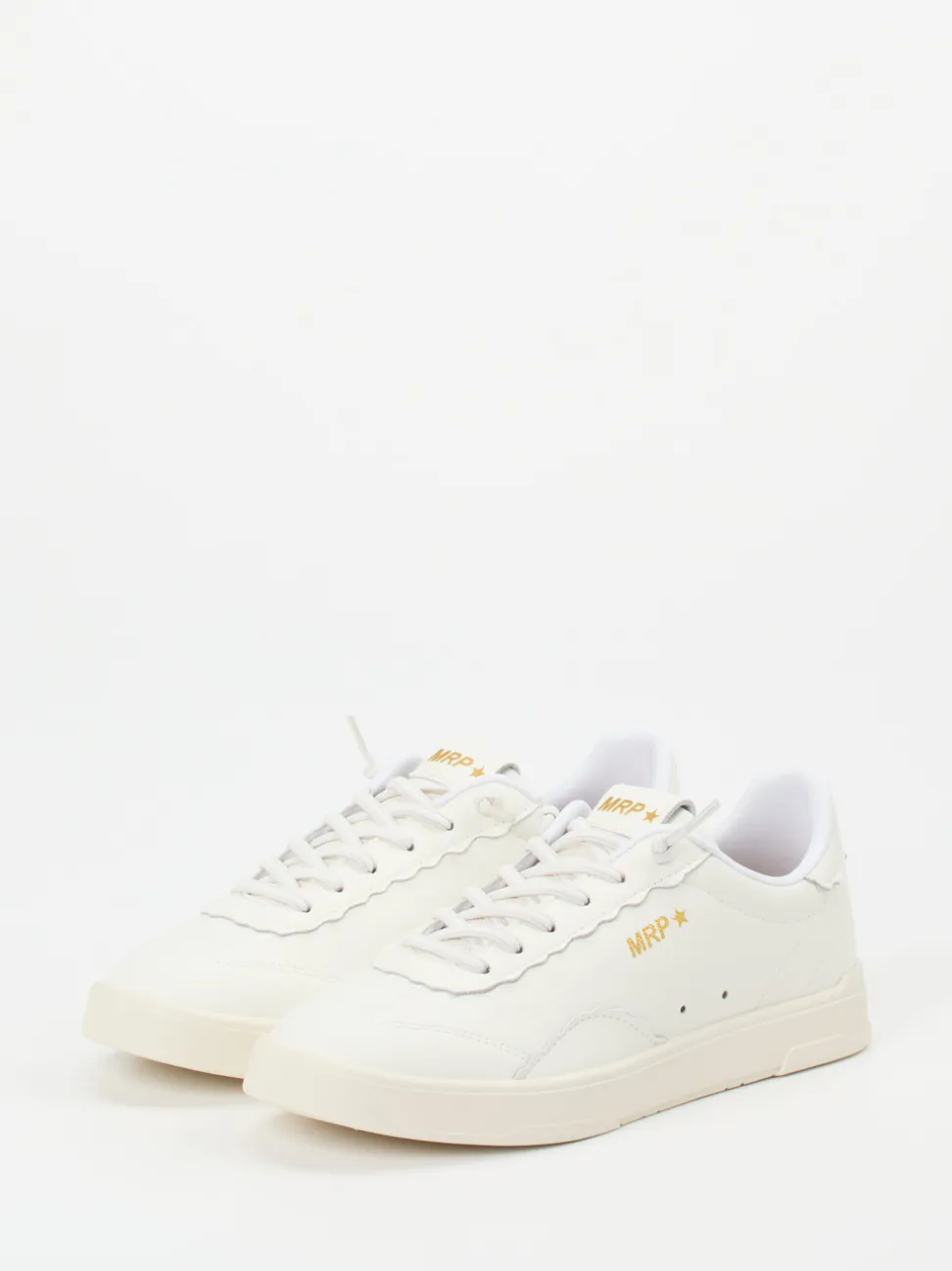 MRP – Low-Top Sneaker aus Kalbleder Offwhite