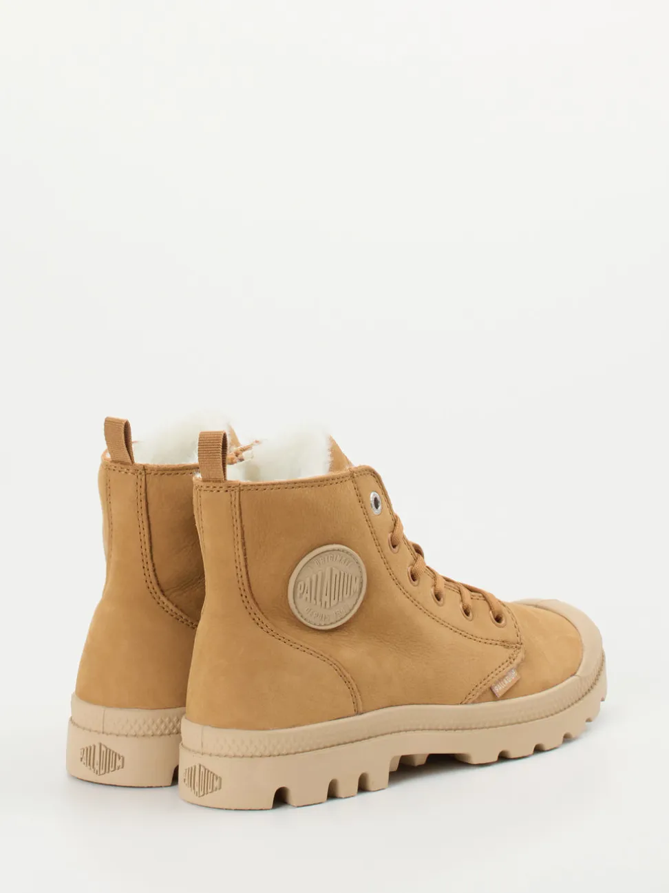 Palladium – Schnürboots aus Nubukleder camelbraun