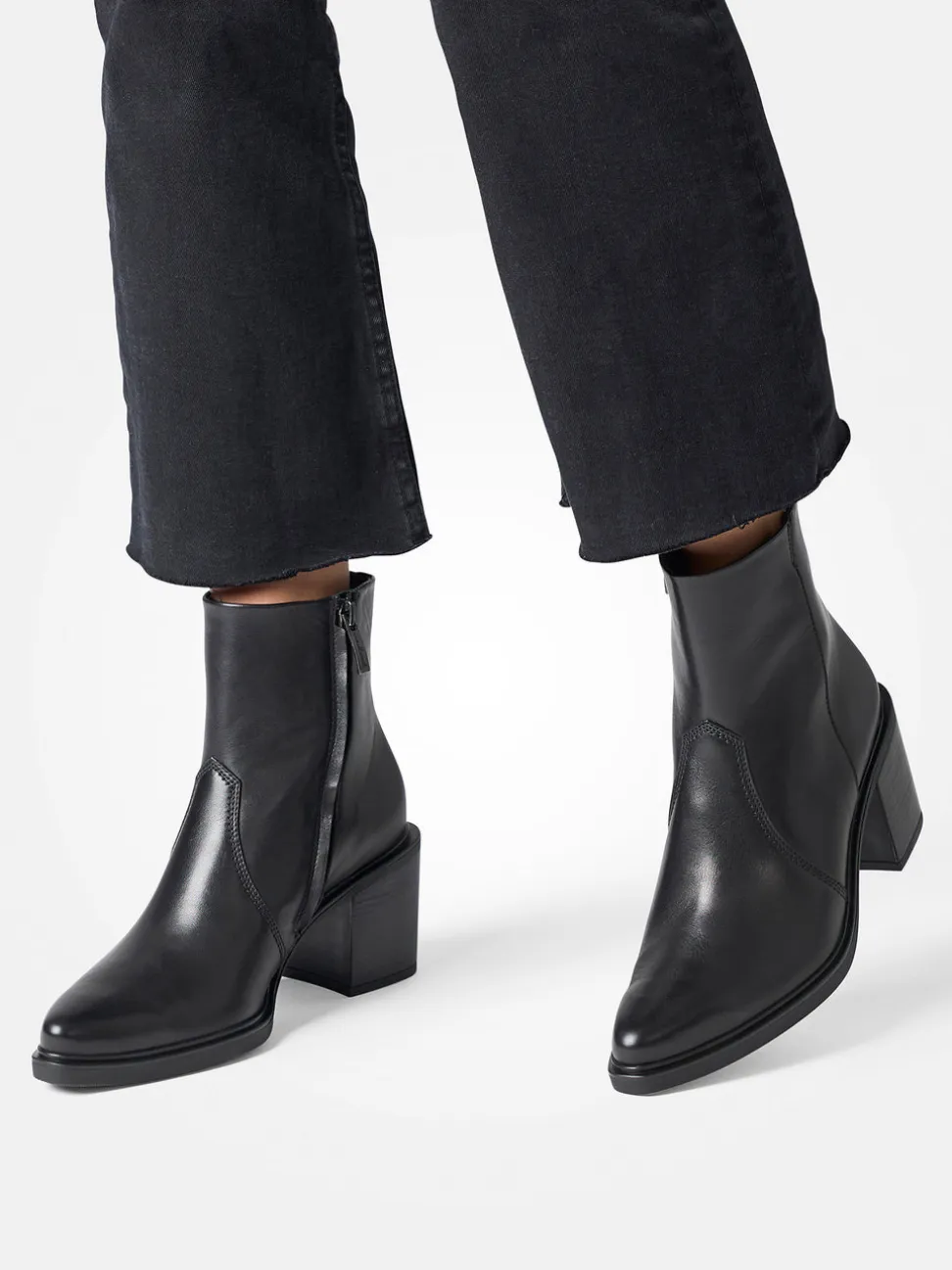 Paul Green – Stiefelette aus Kalbleder in Schwarz