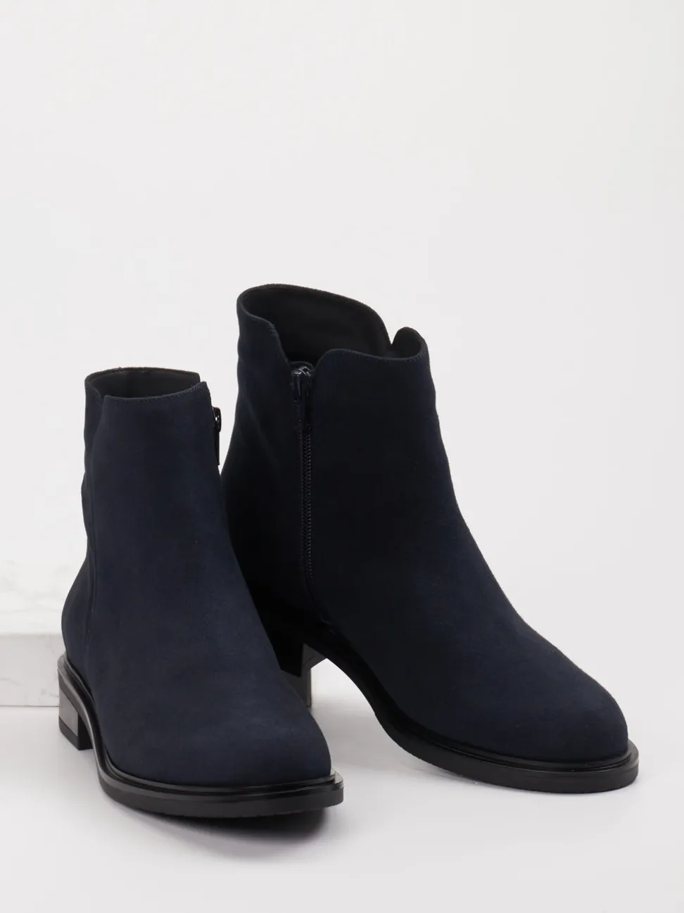 Piesanto – Stiefelette aus Veloursleder dunkelblau