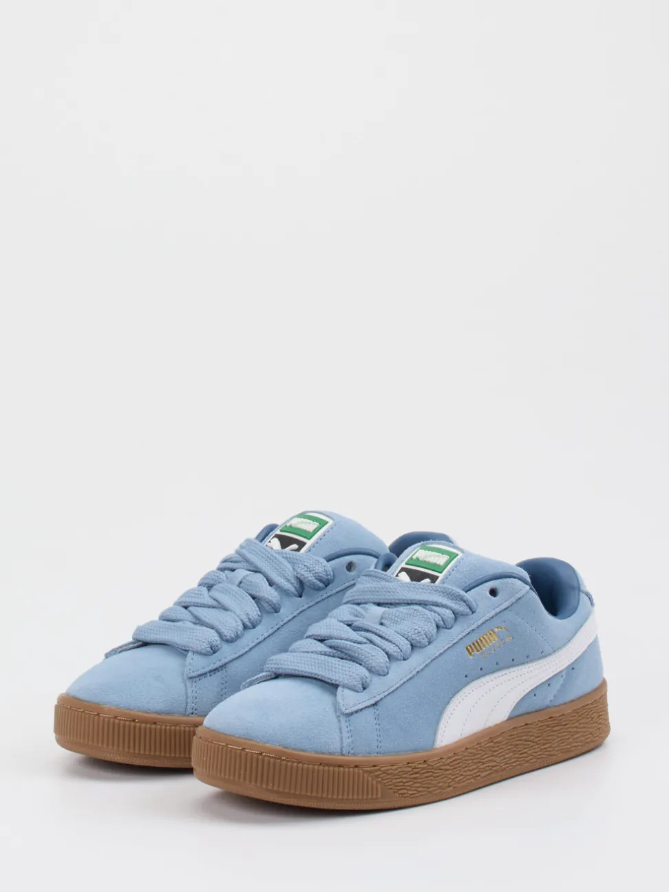 Puma – Sneaker aus Veloursleder in Hellblau