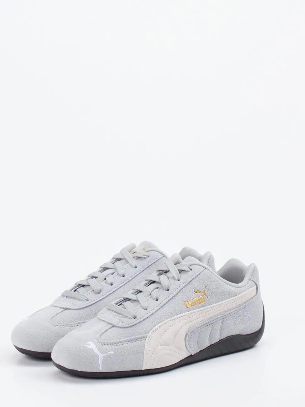 Puma – Sneaker aus Veloursleder in Hellgrau