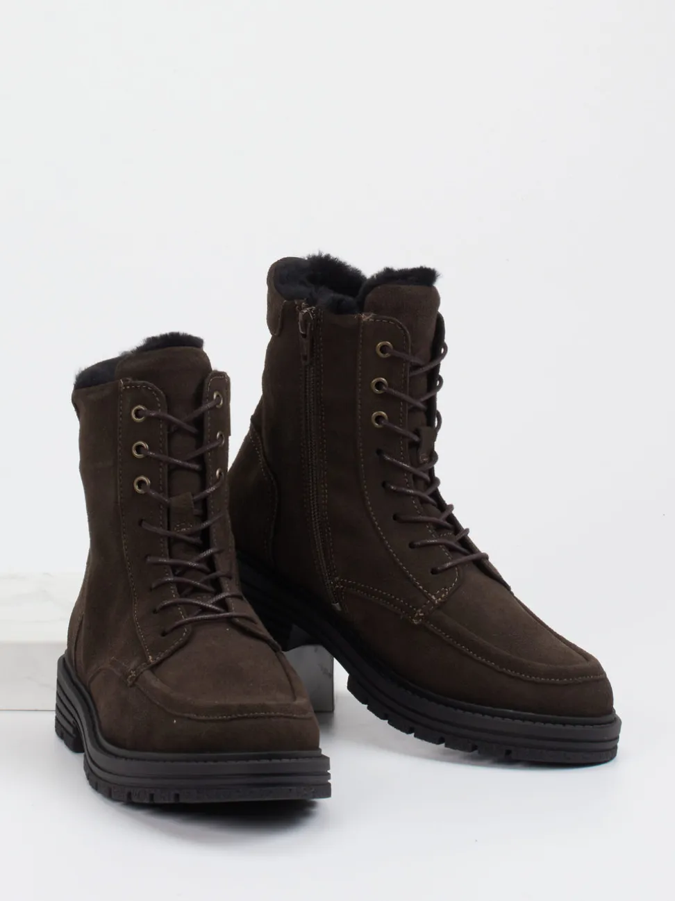Solidus – Schnürboots aus Veloursleder Dunkelbraun