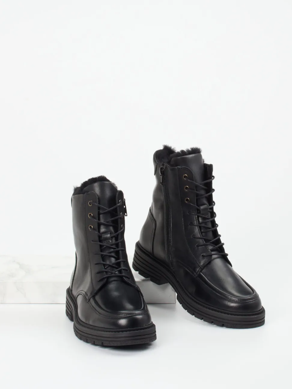 Solidus – Schnürstiefelette aus Kalbleder schwarz
