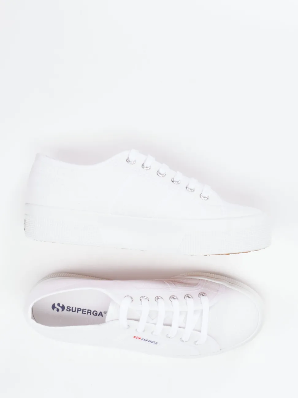 Superga – Canvas-Sneaker aus Textil in Weiß