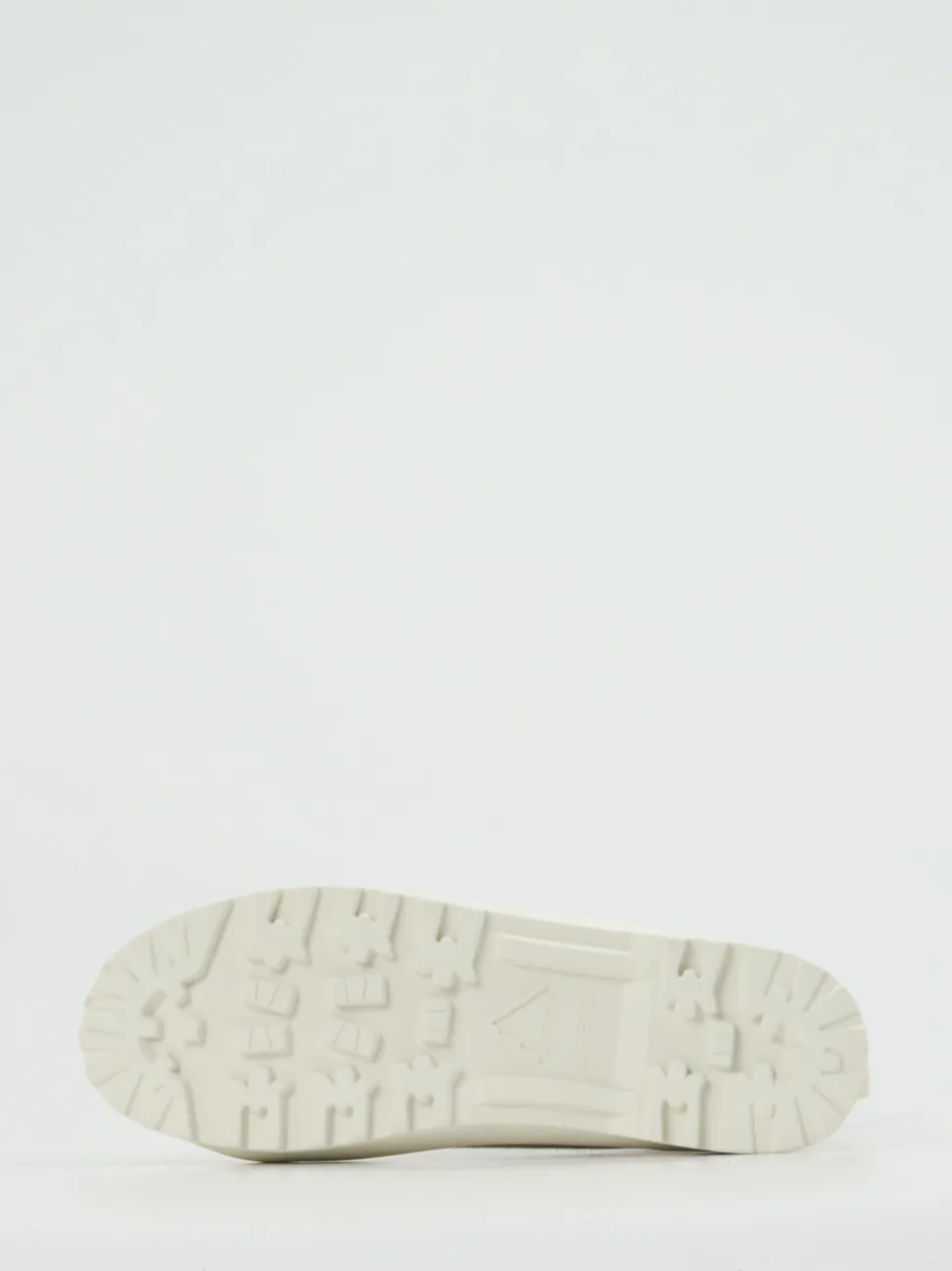 Superga – Schnürboots aus Filz in Cremebeige