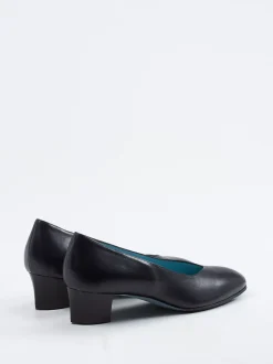 Thierry Rabotin – Pumps aus Lammleder in Blau