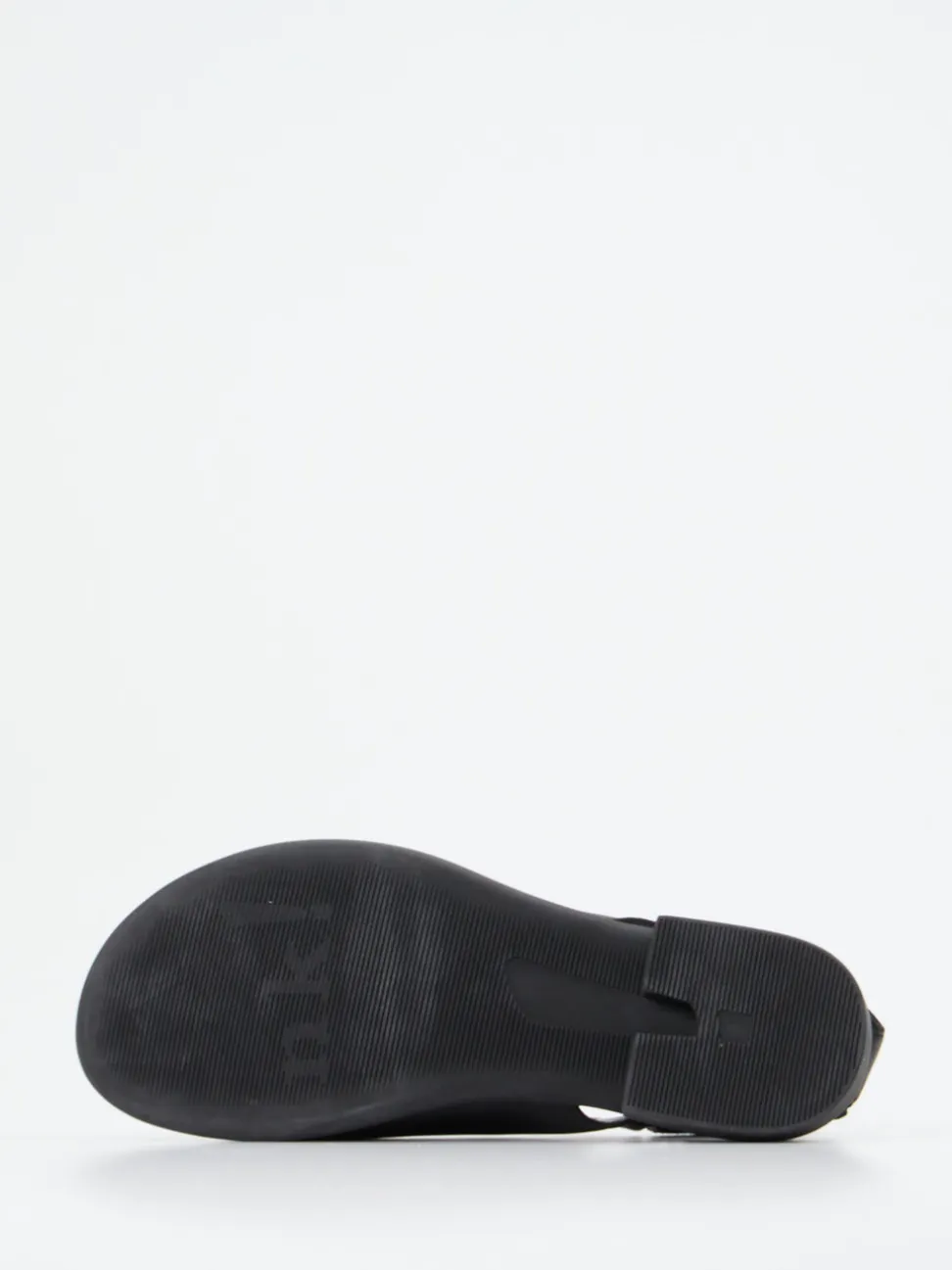 Think – Sandalen aus Lammleder in Schwarz