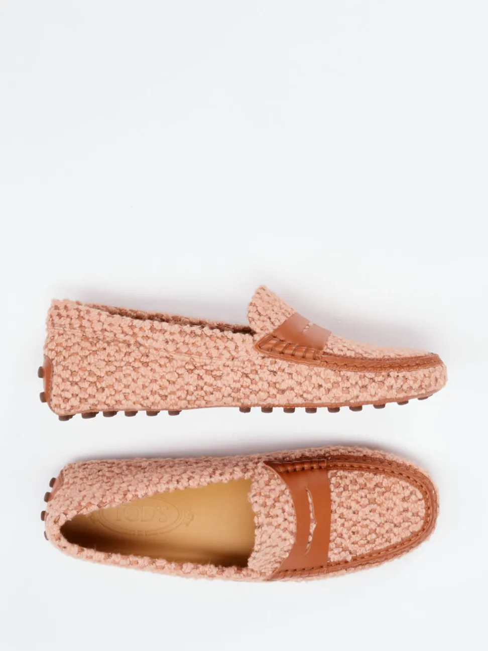Tod's – Loafer aus Bouclé-Textil in Altrosa
