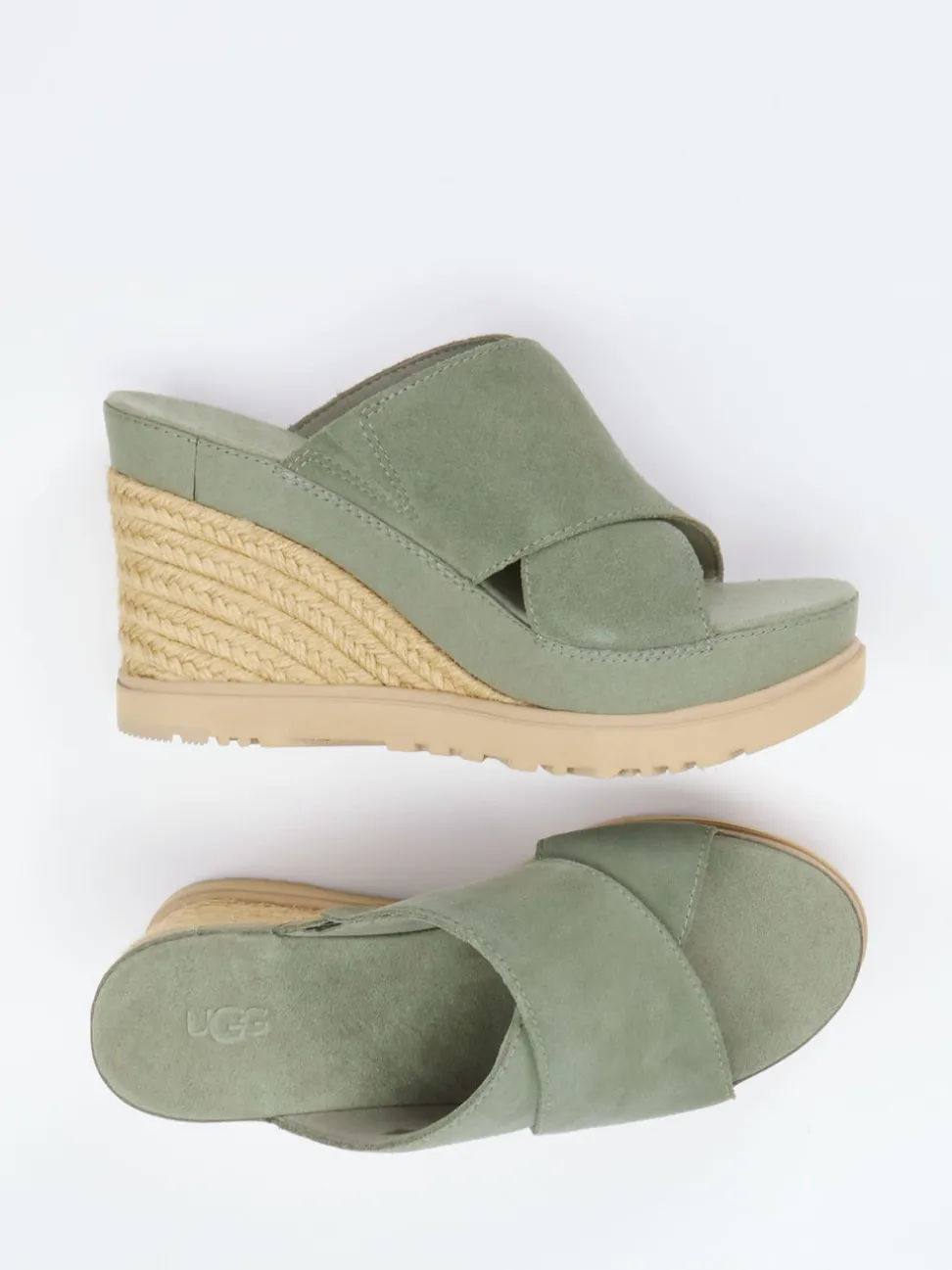 UGG – Keilsandalette aus Veloursleder Salbeigrün