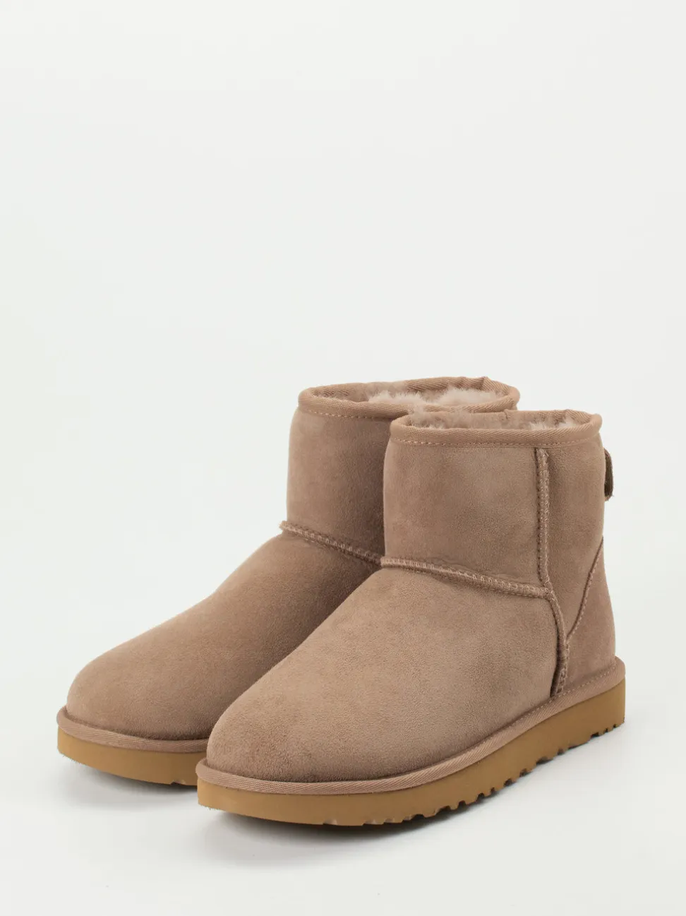 UGG – Lammfell-Boots aus Lammleder in Taupe