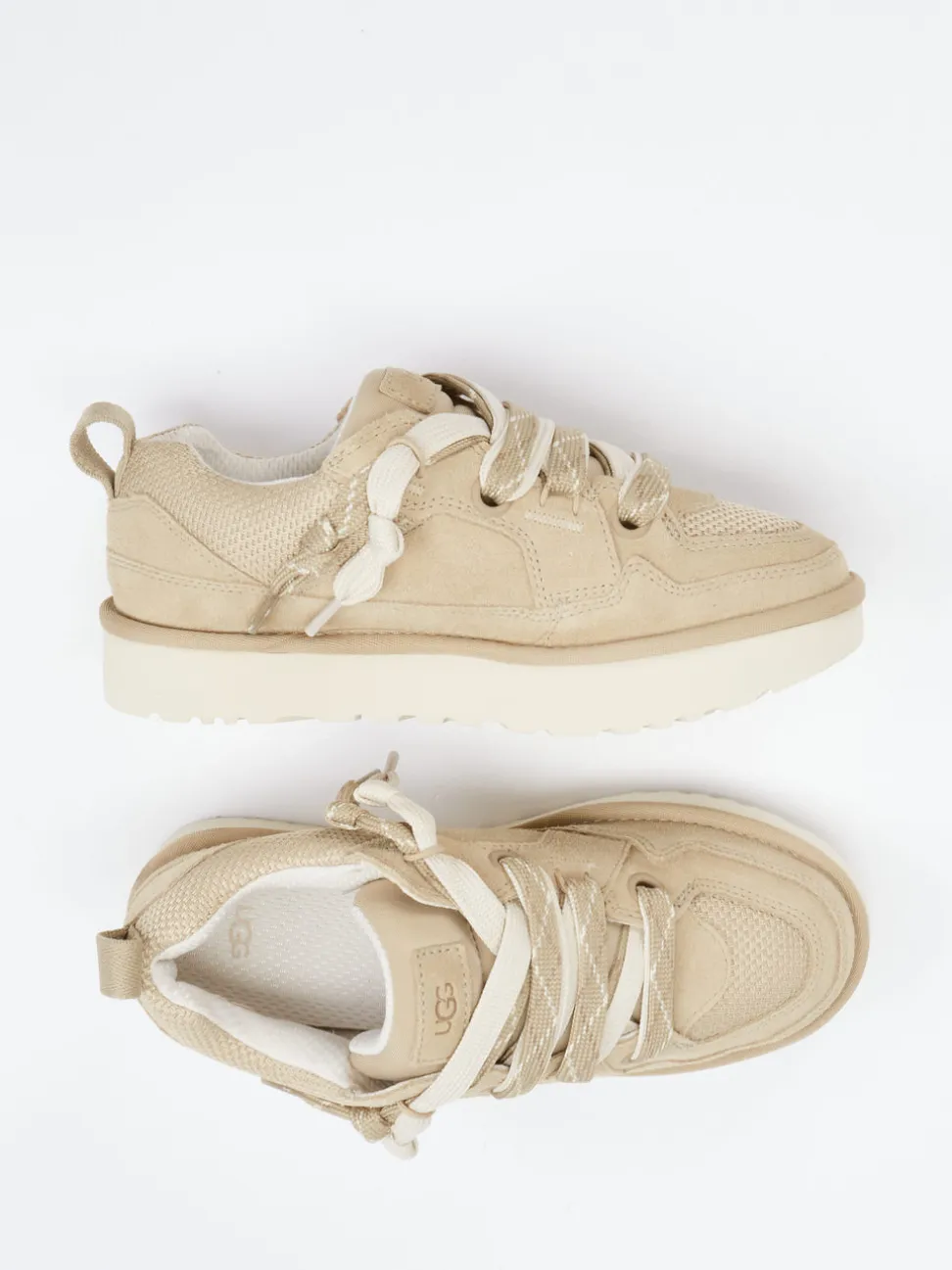 UGG – Low-Top Sneaker aus Veloursleder beige