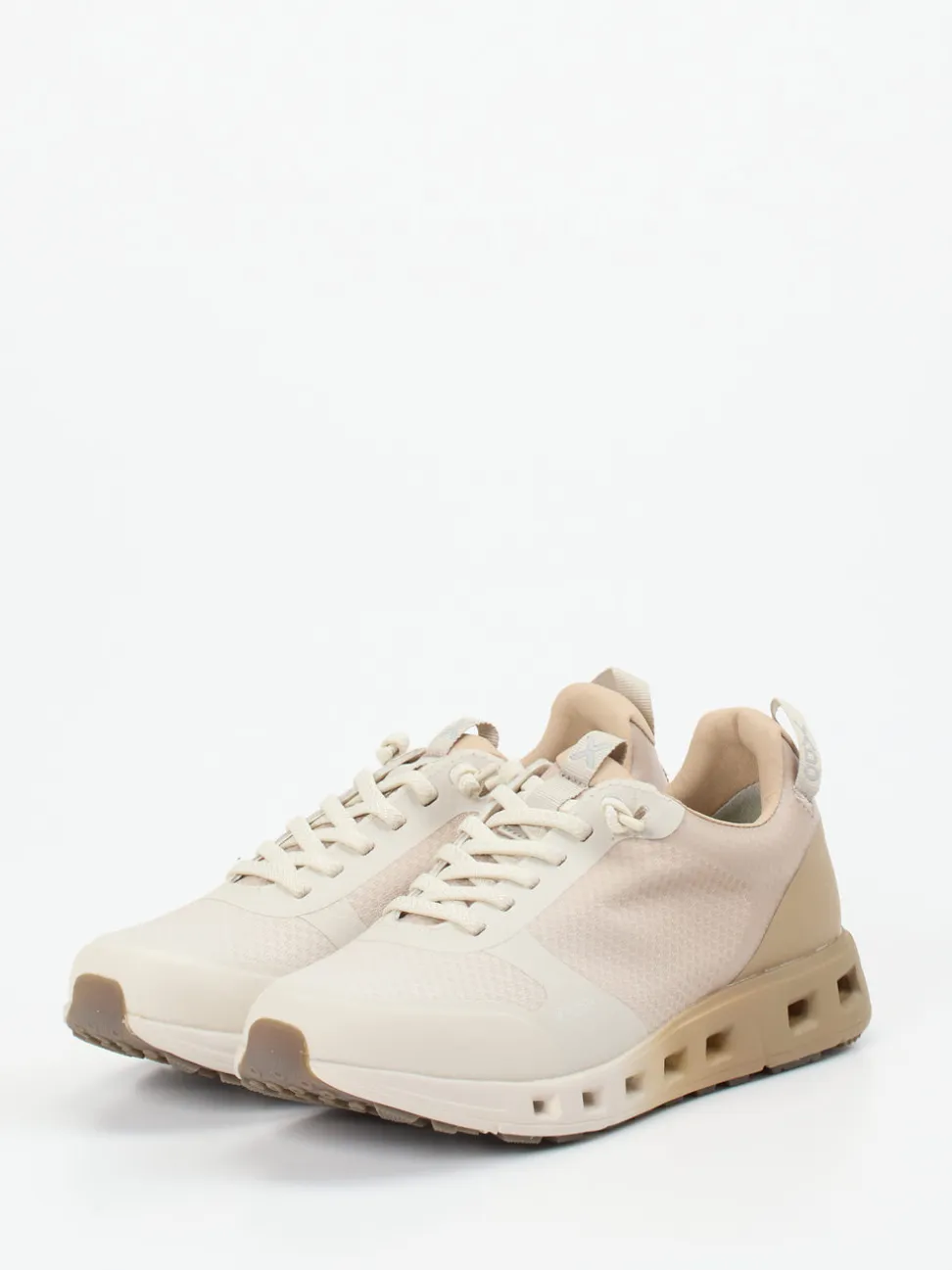 Vado – Sneaker aus Mesh und Synthetik in Beige