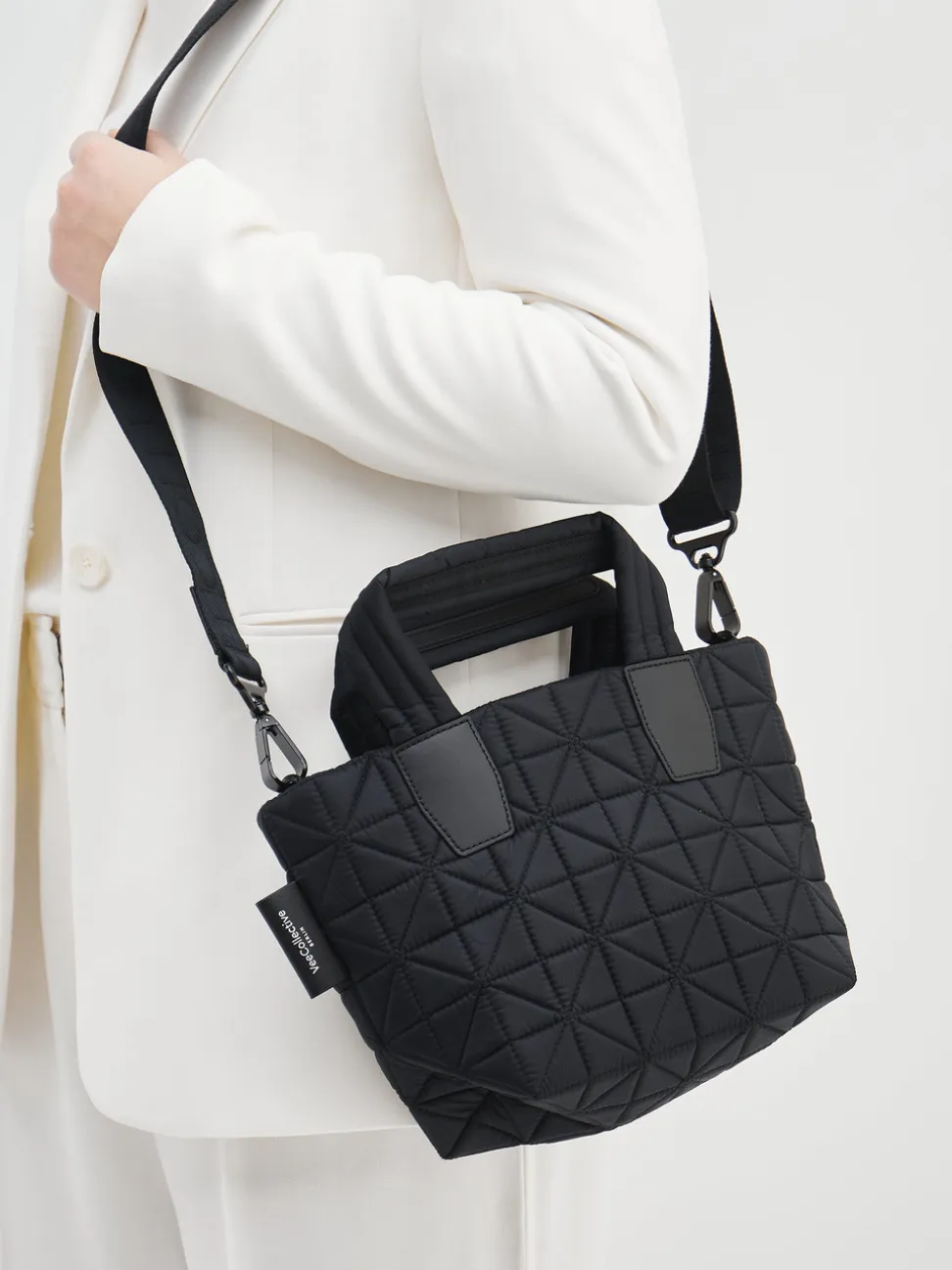 VeeCollective Berlin – Handtasche aus Nylon in Schwarz
